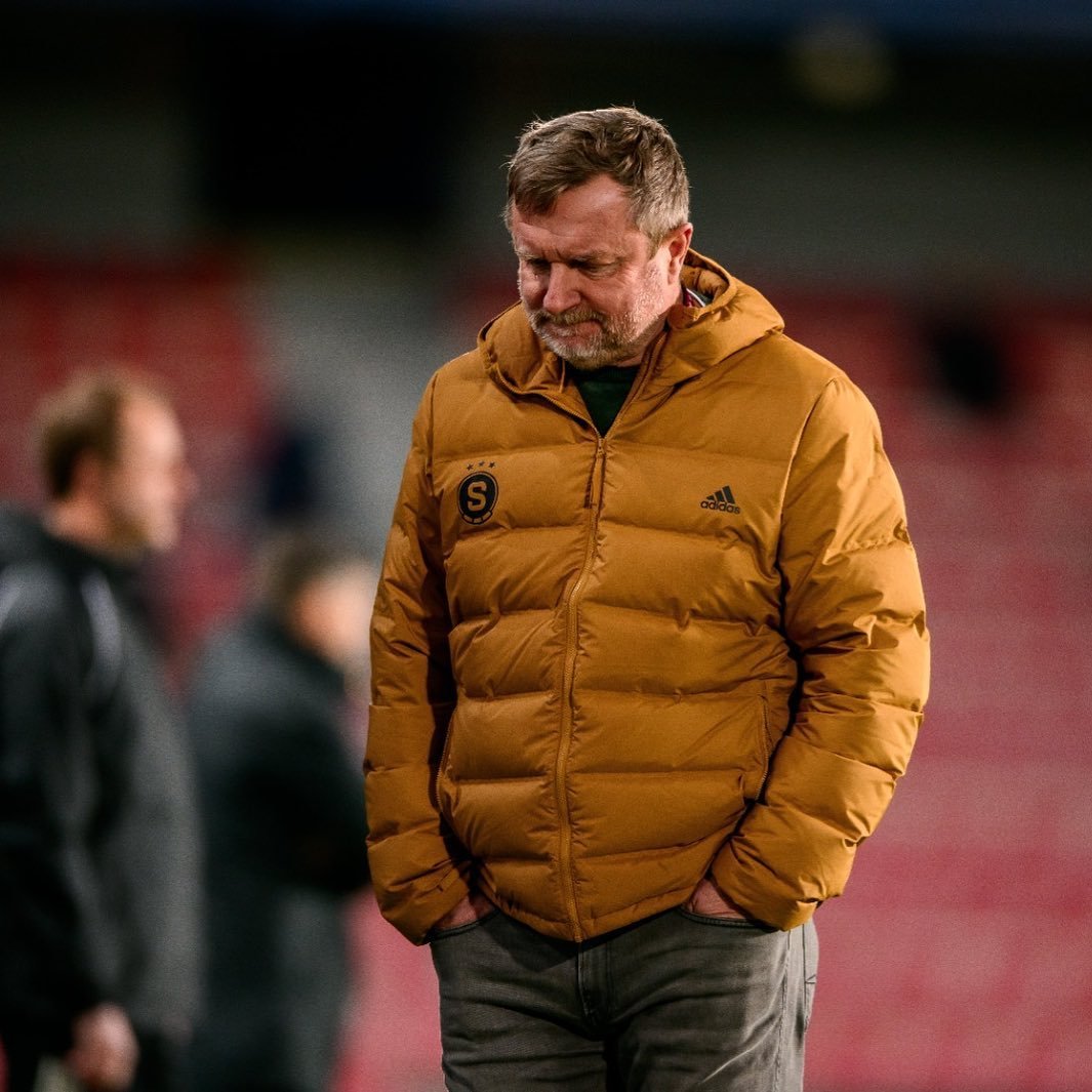 ℹ️ Trenér Pavel Vrba s platností od pondělního dopoledne není trenérem A-týmu AC Sparta Praha. 

V posledních třech soutěžních utkáních v sezoně bude mužstvo připravovat realizační tým pod vedením Michala Horňáka, stávajícího kouče B-mužstva. #acsparta